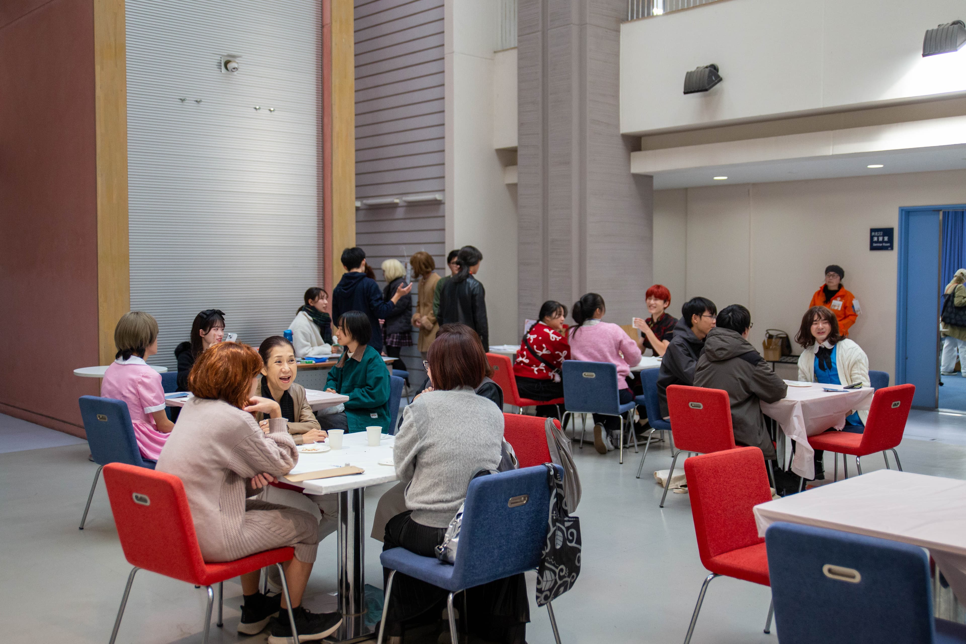 屋内カフェの写真